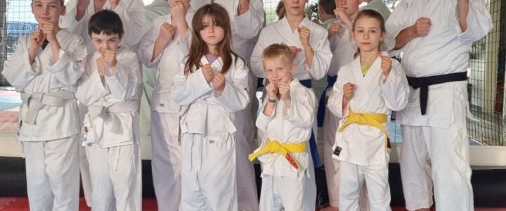 Erfolgreiche Gurtprüfungen im Shotokan Club Butzbach e.V.